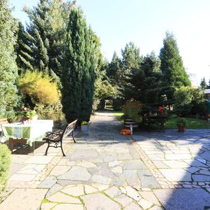 Garten und Outdoorbereich des Sportstudios Schönefeld