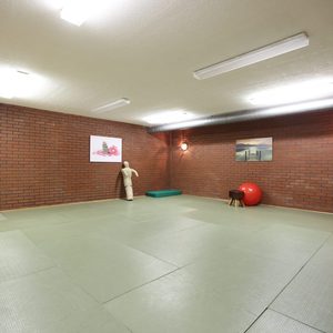 Mattenraum für Gymnastik und Kurse im Sportstudio Schönefeld